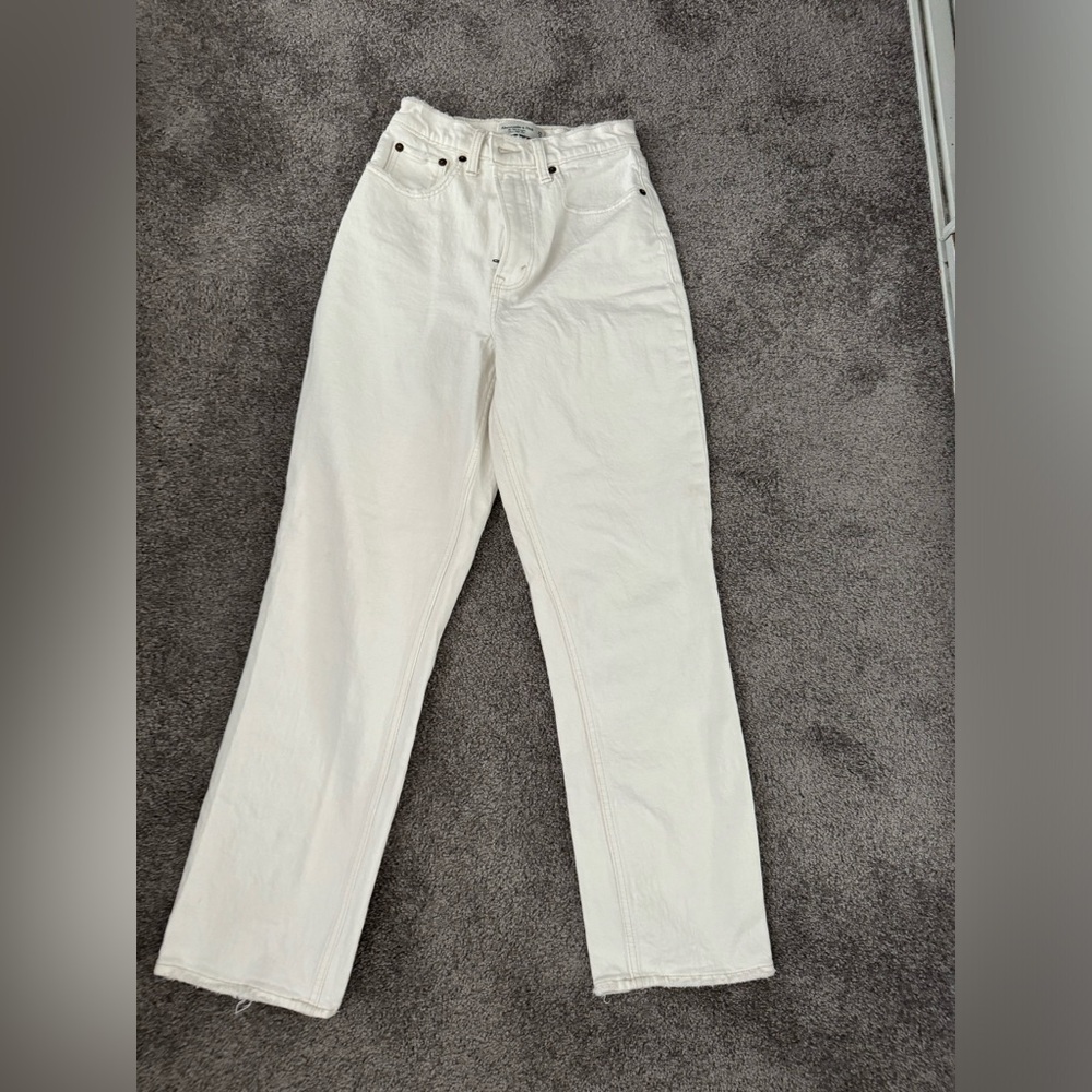 Abercrombie & fitch white jeans